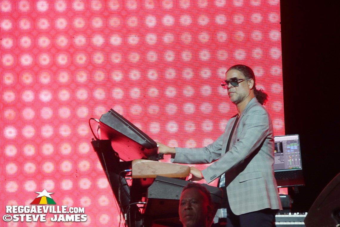 Buju Banton with Beres Hammond, Wayne Wonder & Gramps Morgan