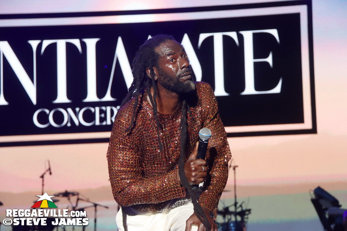 Buju Banton with Beres Hammond, Wayne Wonder & Gramps Morgan