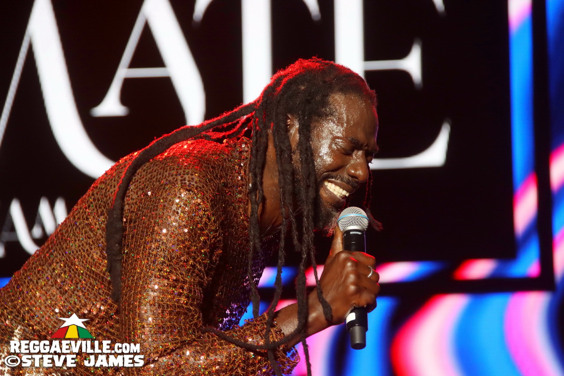 Buju Banton with Beres Hammond, Wayne Wonder & Gramps Morgan