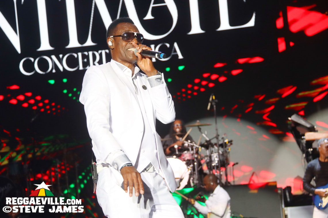 Buju Banton with Beres Hammond, Wayne Wonder & Gramps Morgan