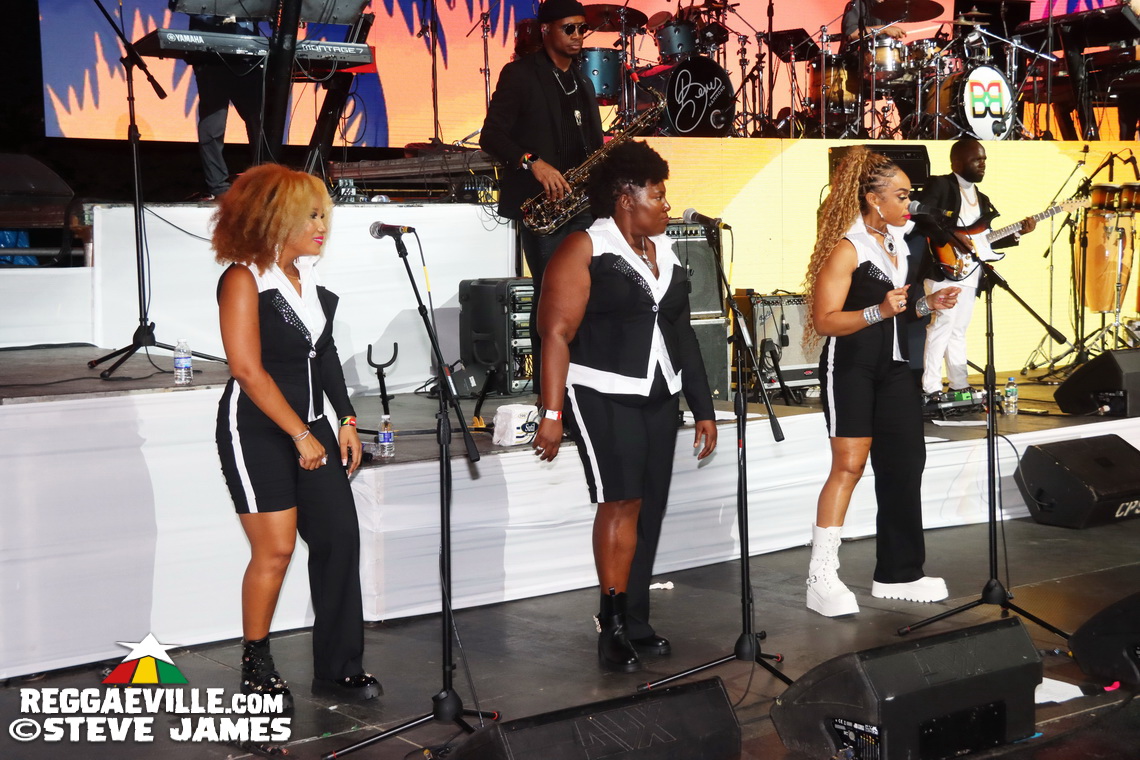 Buju Banton with Beres Hammond, Wayne Wonder & Gramps Morgan