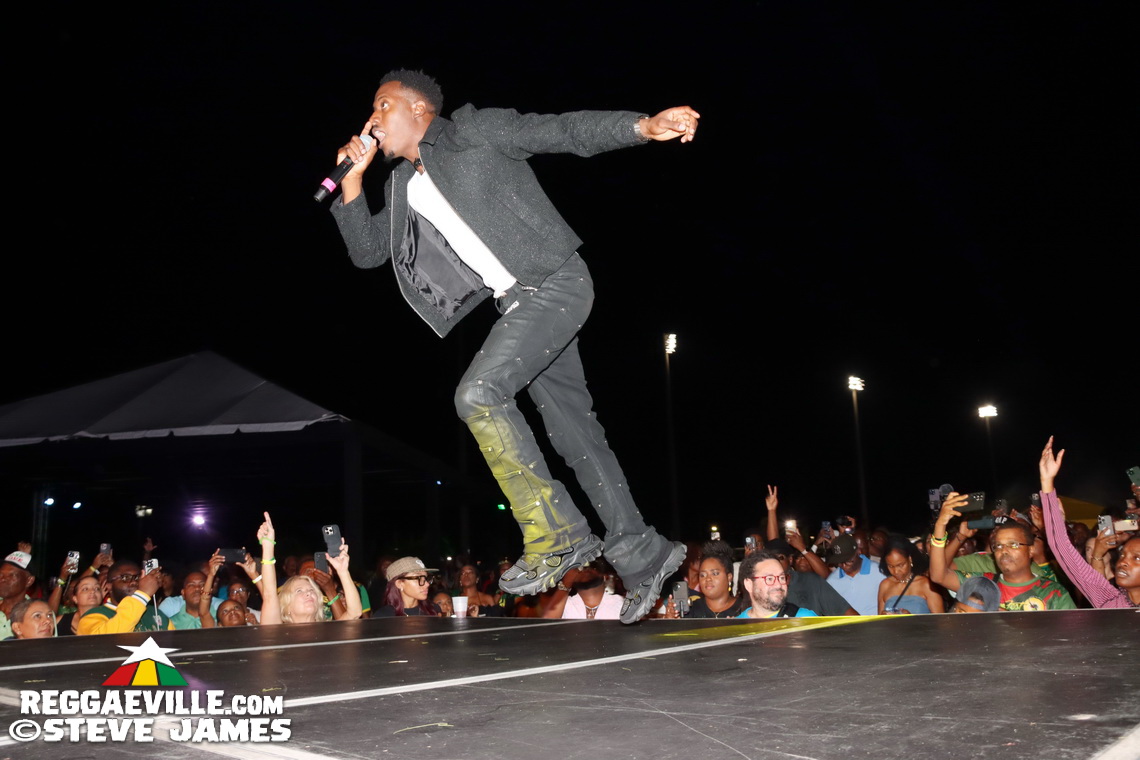 Mr. Vegas, Romain Virgo, The Wailers, Destra