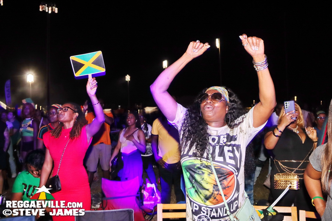 Mr. Vegas, Romain Virgo, The Wailers, Destra