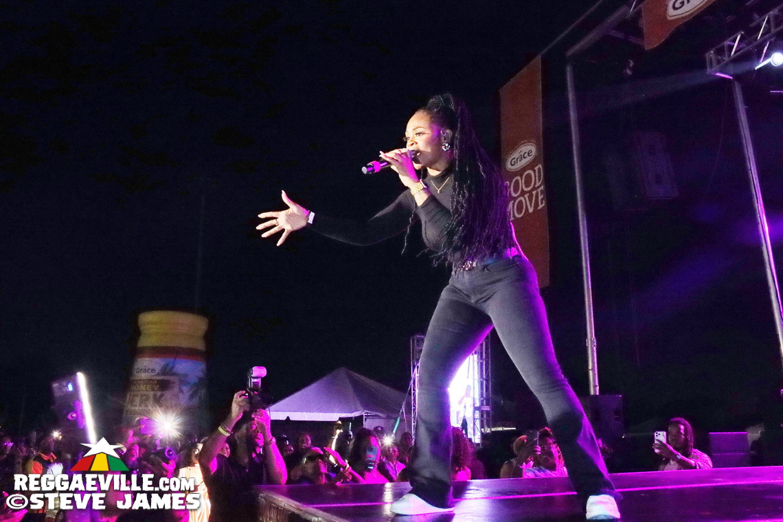 Mr. Vegas, Romain Virgo, The Wailers, Destra