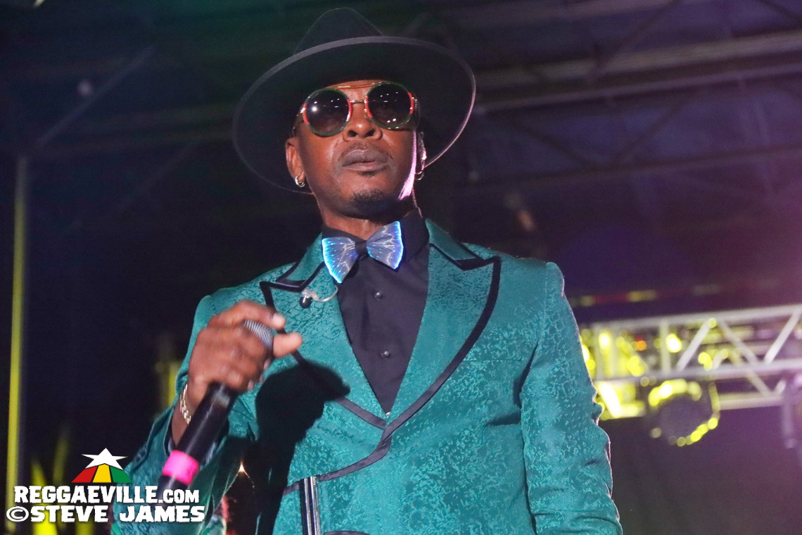 Mr. Vegas, Romain Virgo, The Wailers, Destra