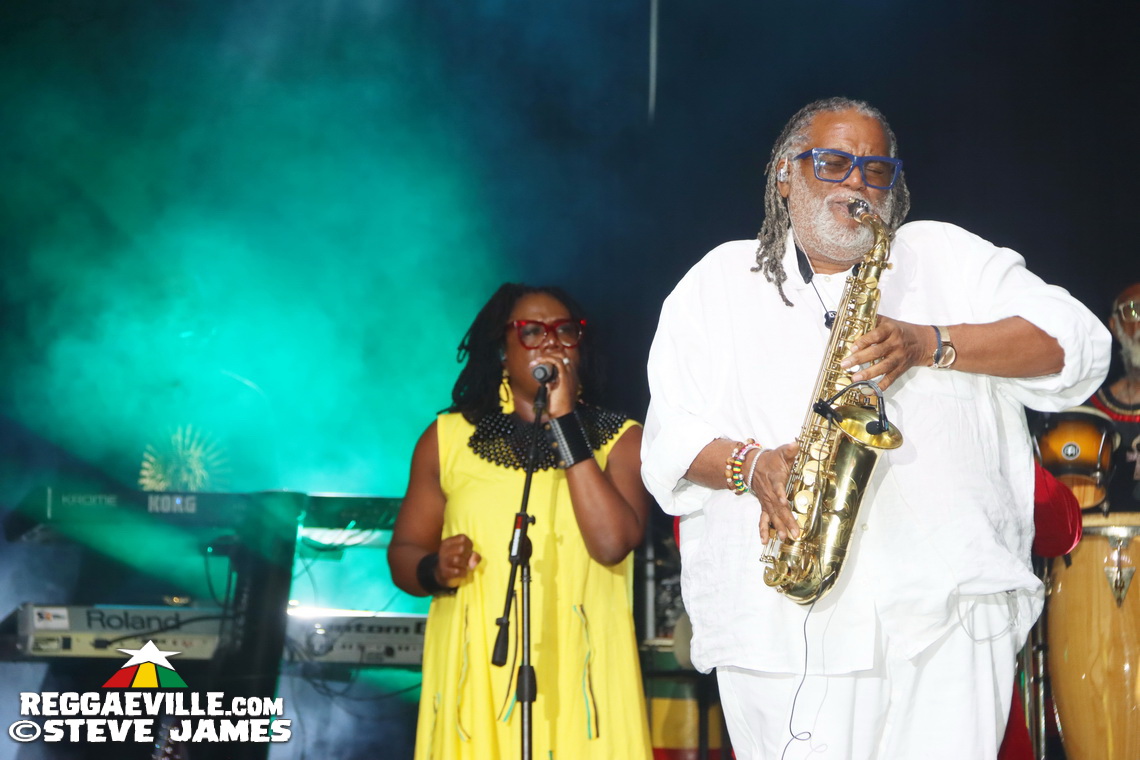 Tarrus Riley, Beenie Man, Richie Stephens, Nadine Sutherland