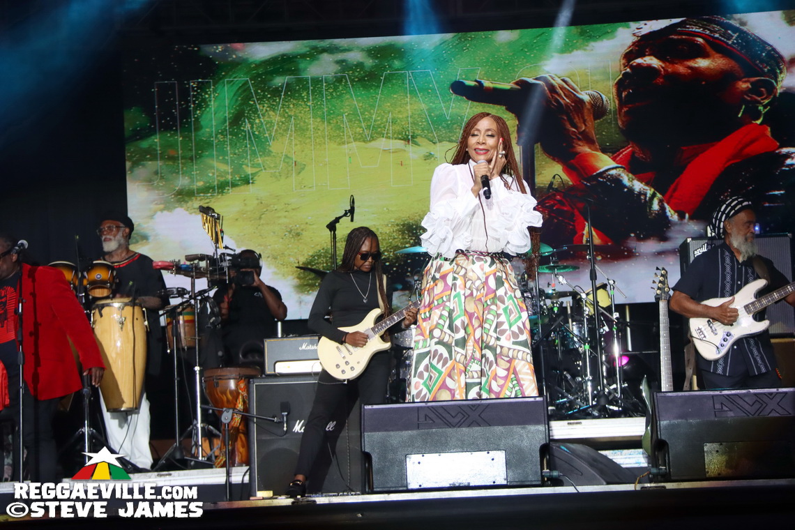 Tarrus Riley, Beenie Man, Richie Stephens, Nadine Sutherland