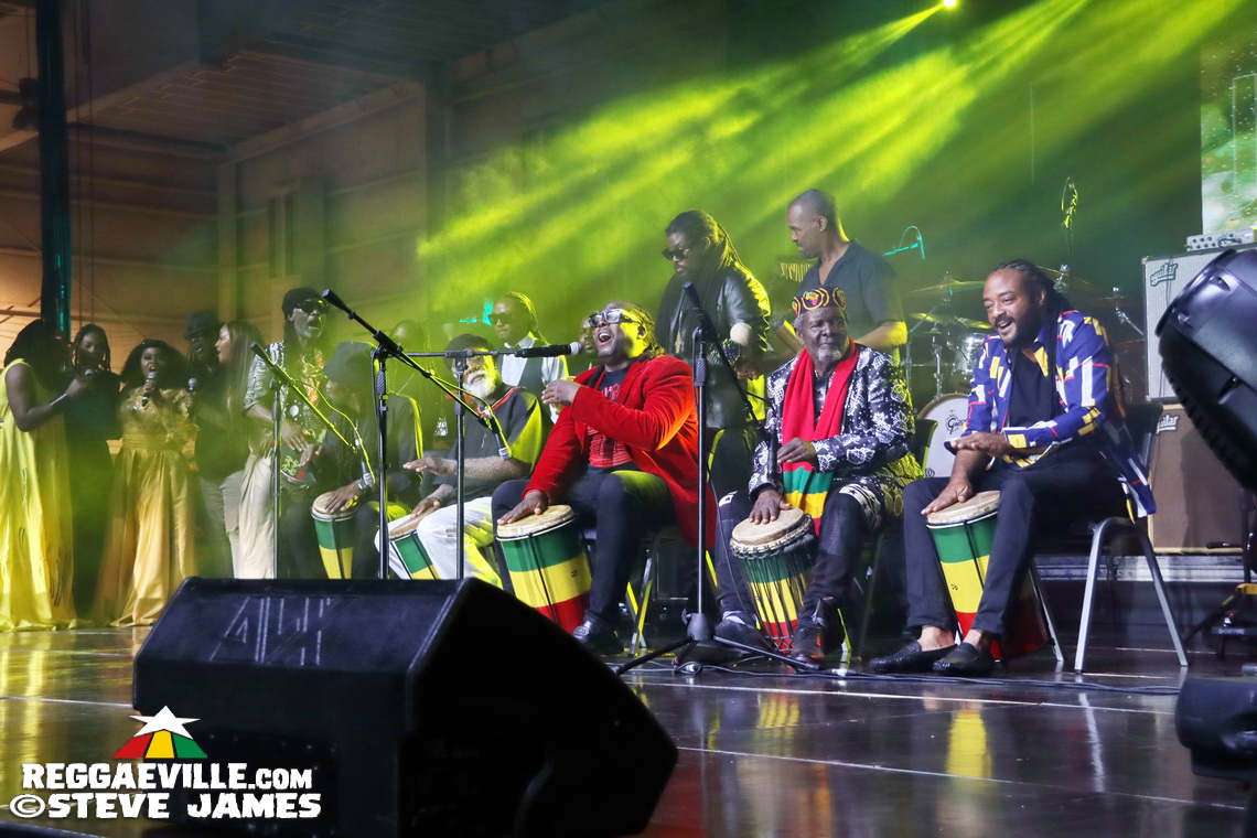 Tarrus Riley, Beenie Man, Richie Stephens, Nadine Sutherland