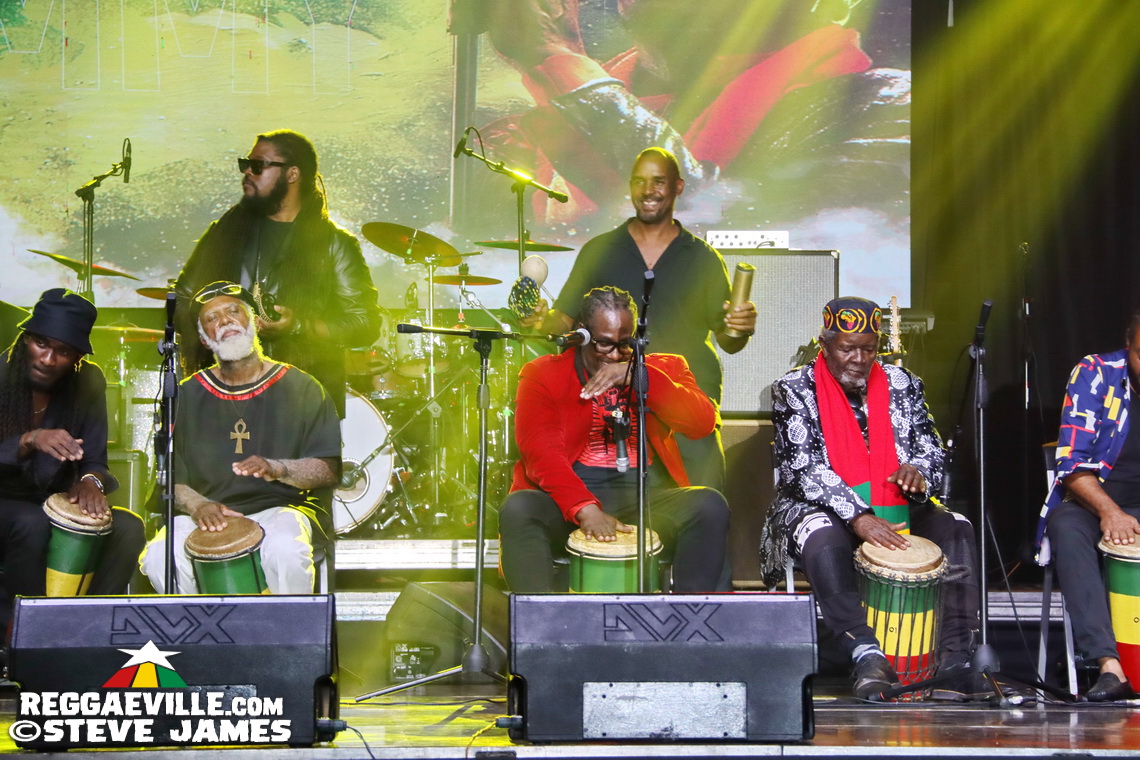 Tarrus Riley, Beenie Man, Richie Stephens, Nadine Sutherland