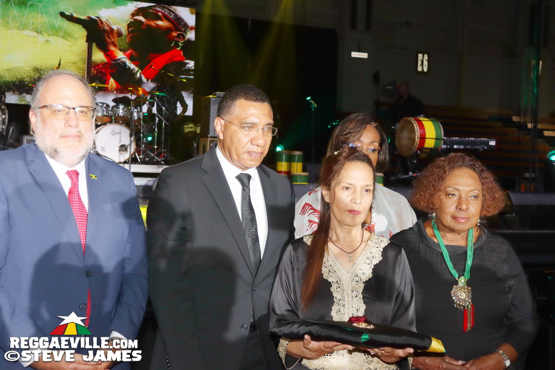 Tarrus Riley, Beenie Man, Richie Stephens, Nadine Sutherland