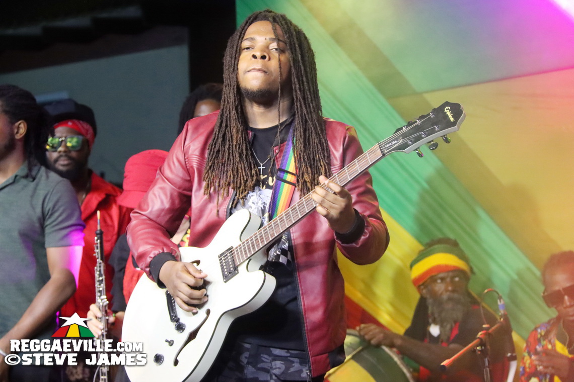 Fred Locks, Earl Chinna Smith, Mikey General, Bongo Herman