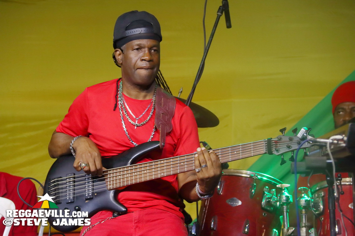 Fred Locks, Earl Chinna Smith, Mikey General, Bongo Herman