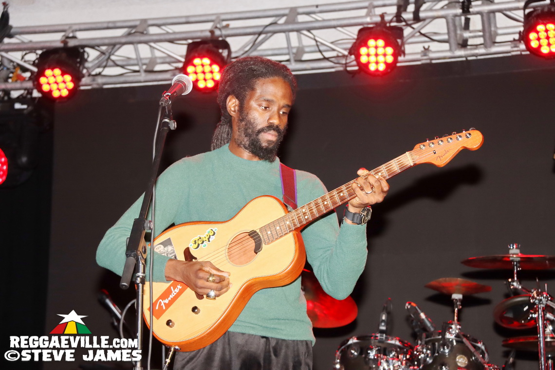 Lila Iké with Protoje, Romain Virgo