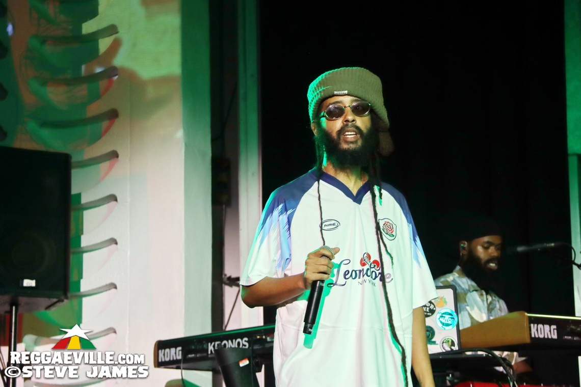 Lila Iké with Protoje, Romain Virgo