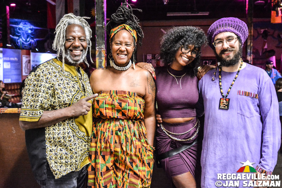 Luciano, Fully Fullwood Band feat. Ginger Roots