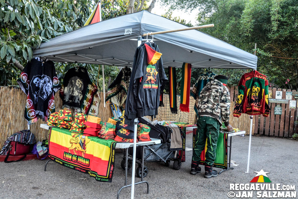 Luciano, Fully Fullwood Band feat. Ginger Roots