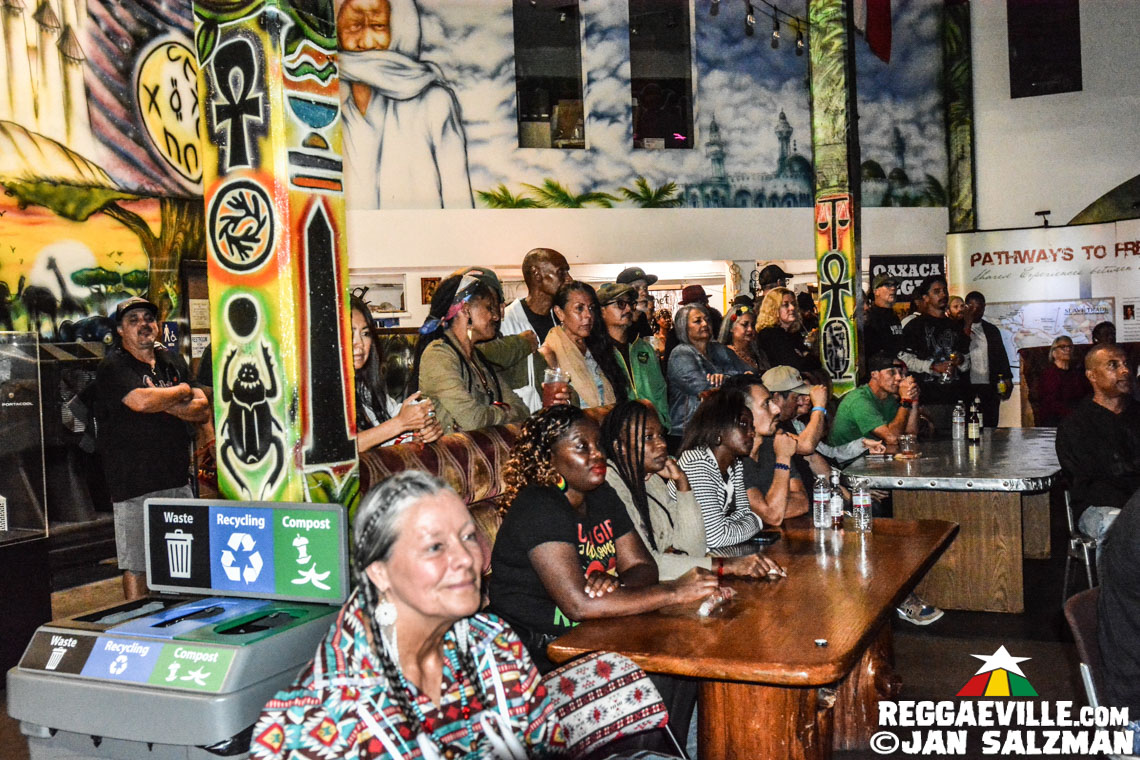 Luciano, Fully Fullwood Band feat. Ginger Roots