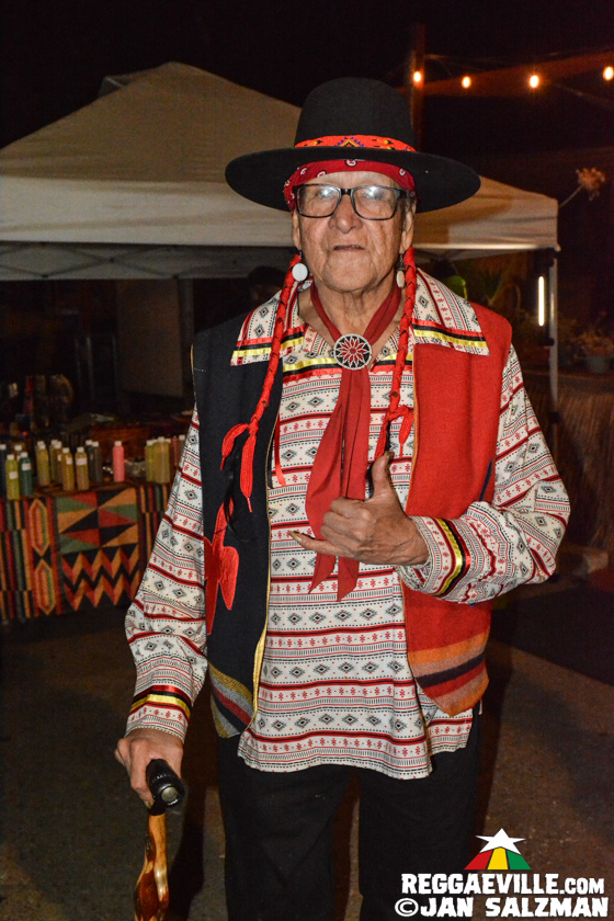 Luciano, Fully Fullwood Band feat. Ginger Roots