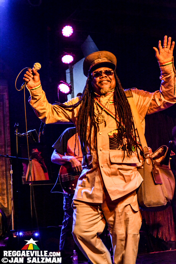 Luciano, Fully Fullwood Band feat. Ginger Roots