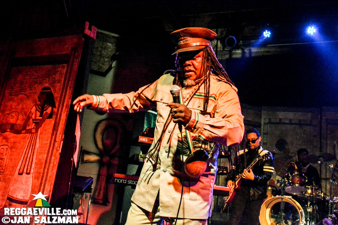 Luciano, Fully Fullwood Band feat. Ginger Roots