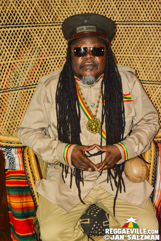 Luciano, Fully Fullwood Band feat. Ginger Roots