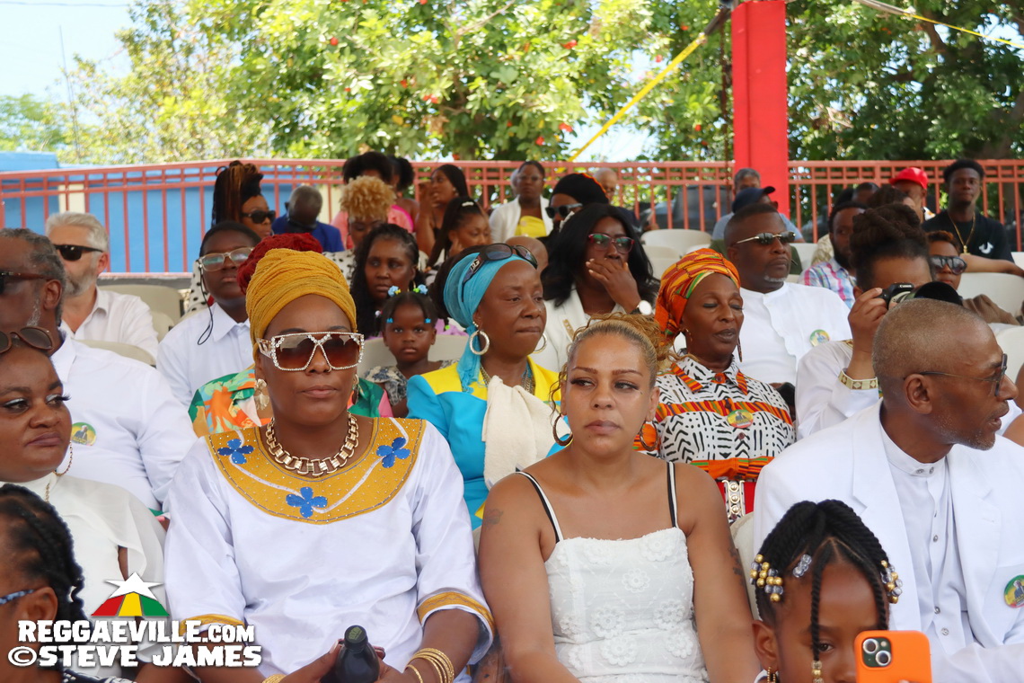 Olivia Grange, I Kong, Earl 'Chinna' Smith