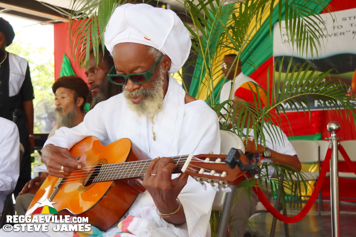 Olivia Grange, I Kong, Earl 'Chinna' Smith