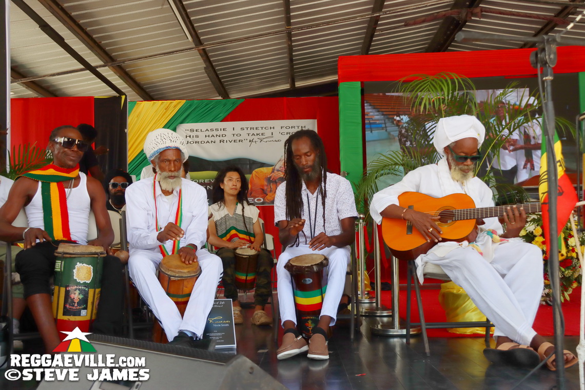 Olivia Grange, I Kong, Earl 'Chinna' Smith