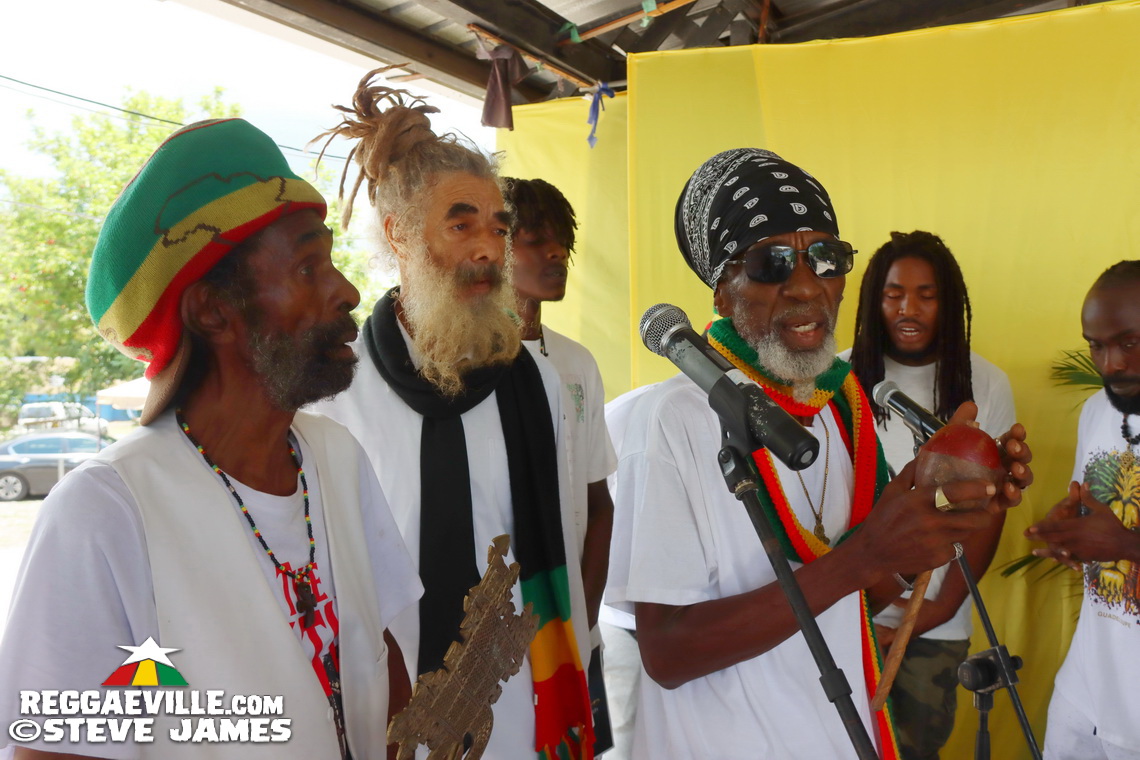 Olivia Grange, I Kong, Earl 'Chinna' Smith