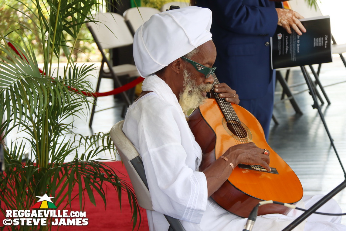 Olivia Grange, I Kong, Earl 'Chinna' Smith