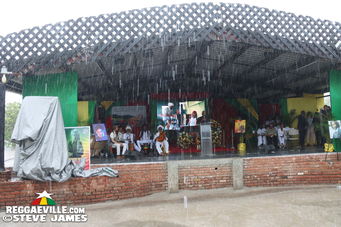 Warrior King, Iba Mahr, Azizzi Romeo, Dean Fraser