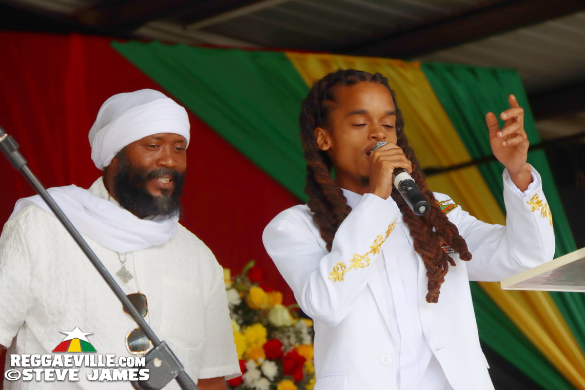 Warrior King, Iba Mahr, Azizzi Romeo, Dean Fraser