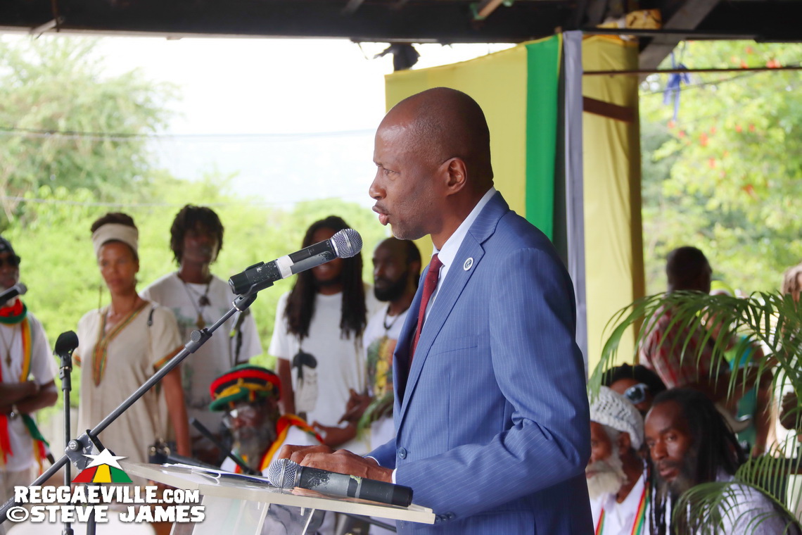 Warrior King, Iba Mahr, Azizzi Romeo, Dean Fraser