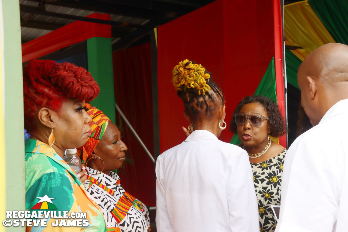 Warrior King, Iba Mahr, Azizzi Romeo, Dean Fraser