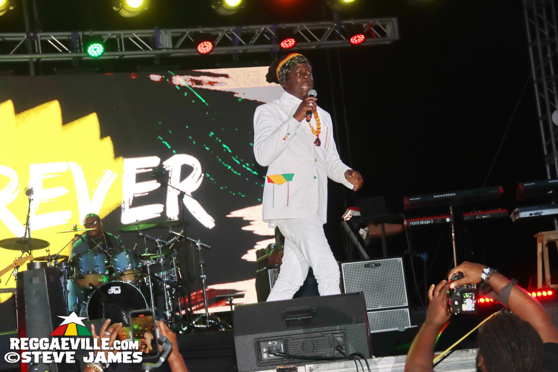 Queen Ifrica, Valiant, Jah Mason, Turbulence