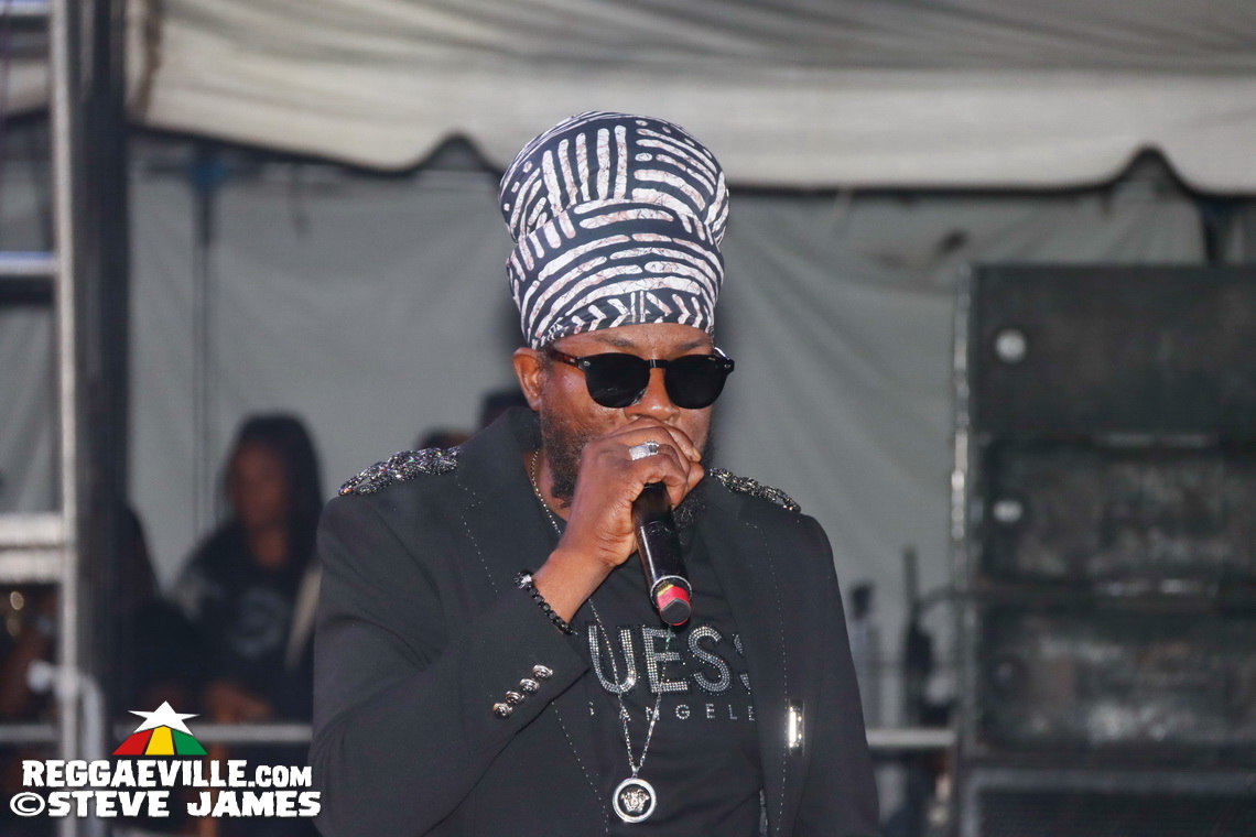 Queen Ifrica, Valiant, Jah Mason, Turbulence