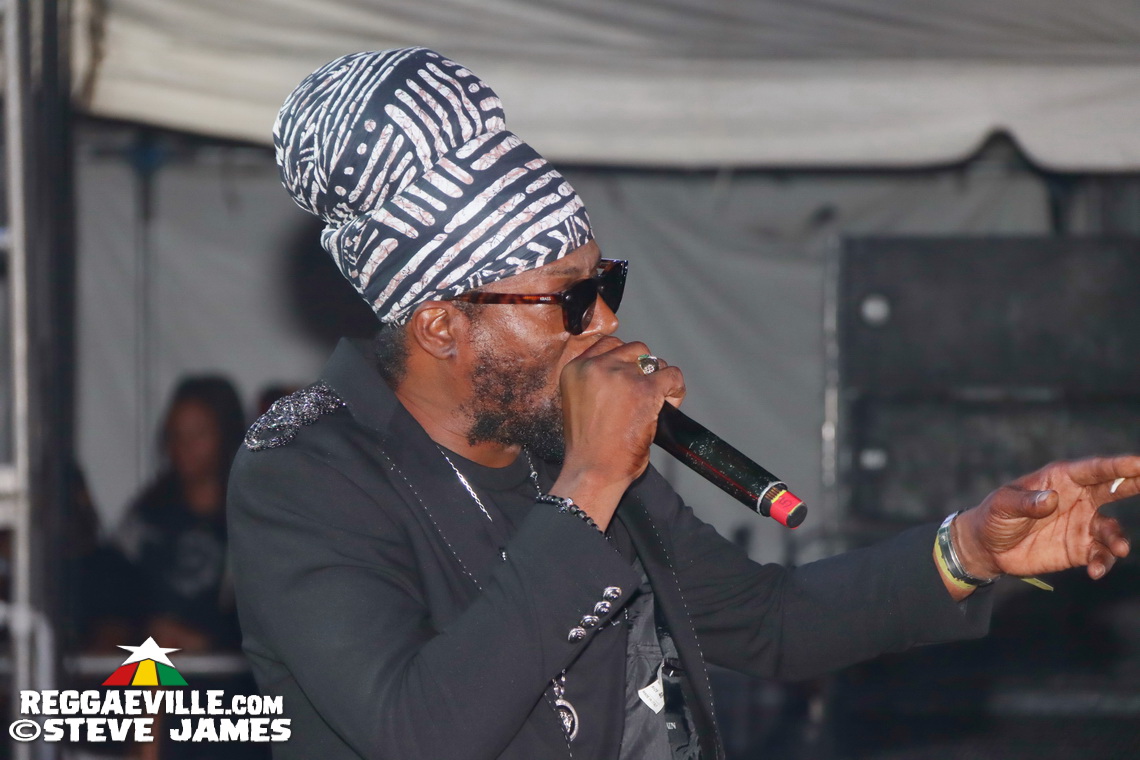 Queen Ifrica, Valiant, Jah Mason, Turbulence