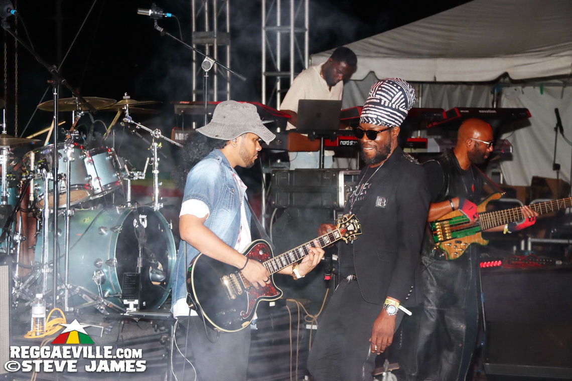 Queen Ifrica, Valiant, Jah Mason, Turbulence