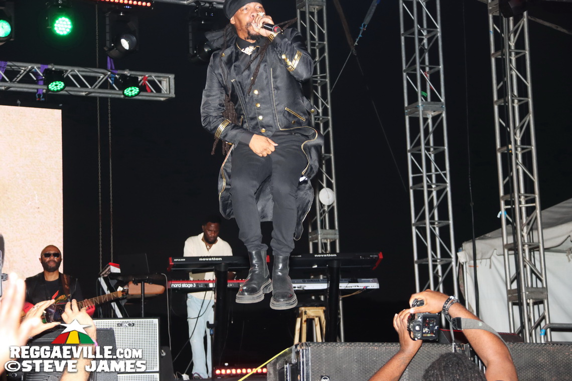 Queen Ifrica, Valiant, Jah Mason, Turbulence