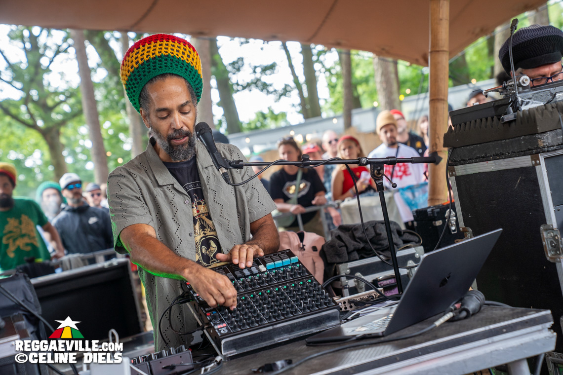 Sister Nancy & Scientist, Reemah & Tippy I, Inna De Yard