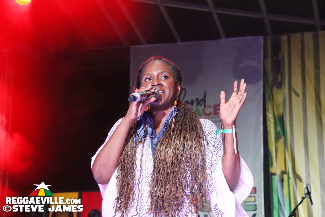 Inner Circle, Wayne Wonder, Donovan Germain, Shuga, Ernie Smith