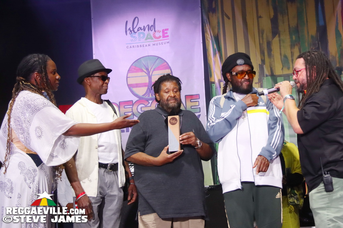 Inner Circle, Wayne Wonder, Donovan Germain, Shuga, Ernie Smith