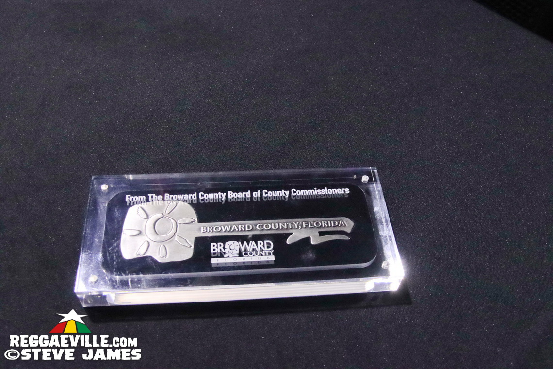 Inner Circle, Wayne Wonder, Donovan Germain, Shuga, Ernie Smith