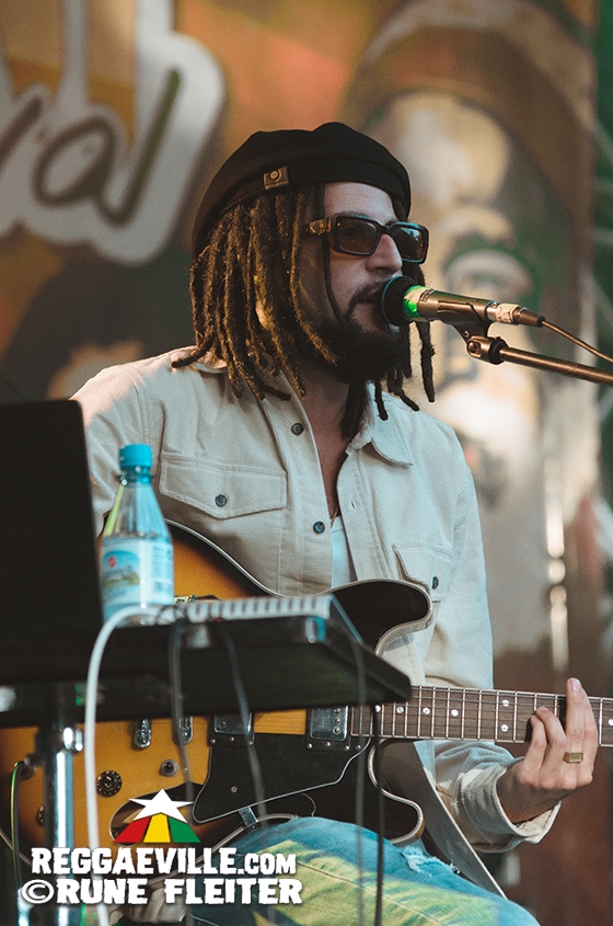 Rik Jam, The Rising Suns, Chuck Fenda, Akeem Garrison