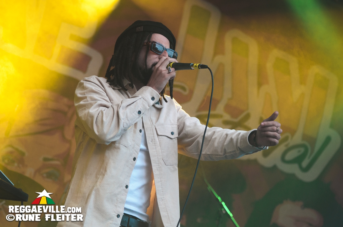 Rik Jam, The Rising Suns, Chuck Fenda, Akeem Garrison