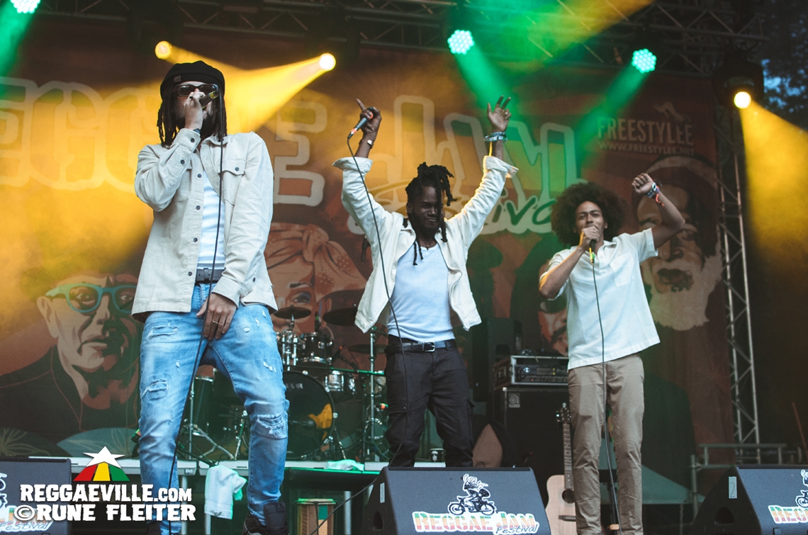 Rik Jam, The Rising Suns, Chuck Fenda, Akeem Garrison