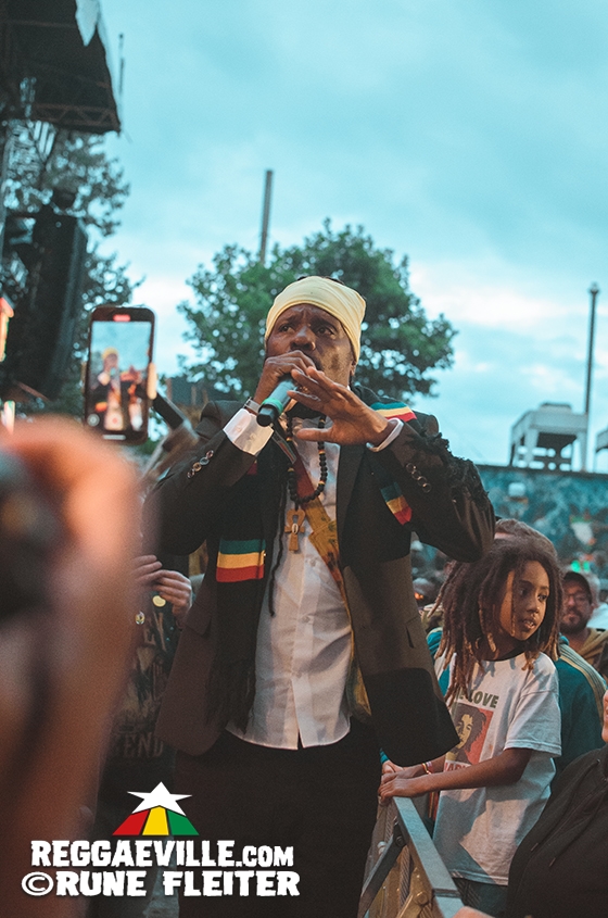 Rik Jam, The Rising Suns, Chuck Fenda, Akeem Garrison