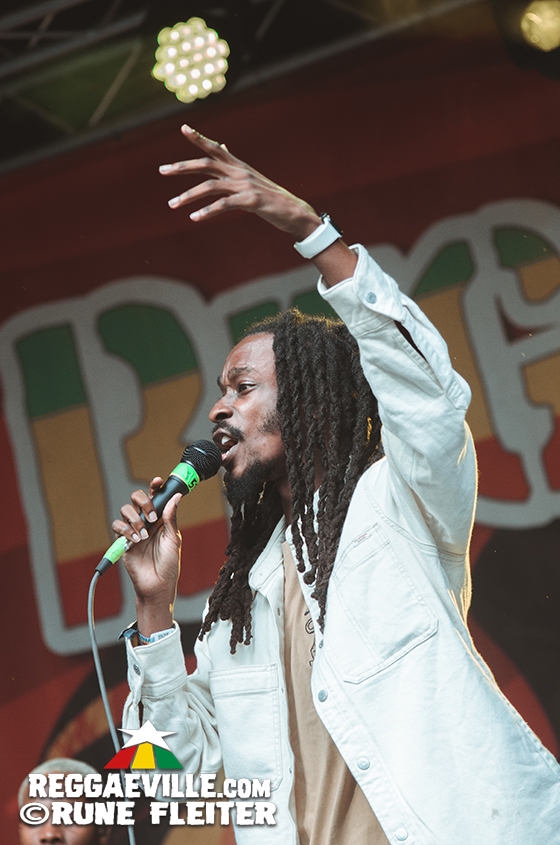 Rik Jam, The Rising Suns, Chuck Fenda, Akeem Garrison