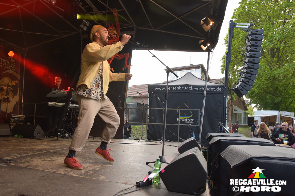 Tòke, Luisa Laakmann, Navigation System