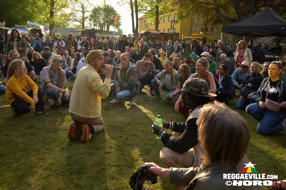 Tòke, Luisa Laakmann, Navigation System